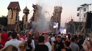 Dominator 2013 - Intro The Supreme Team - Mainstage Carnival Of Doom