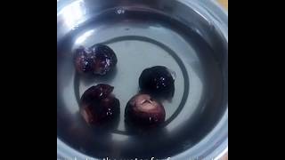 Complete method of cleaning gold and silver jewels using reetha seeds...