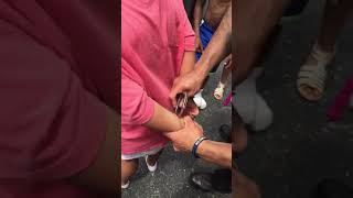 Mexican girl put in handcuffed