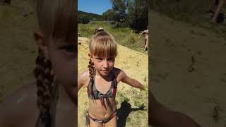 VLOG:)купаемся на речке! !!☺☺☺