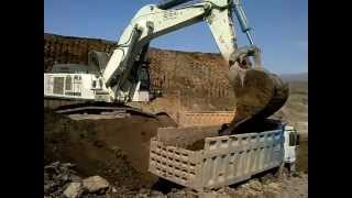 Liebherr R 984C loading Mercedes actros 4141 (ptolemaida)
