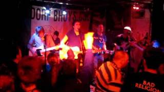 The Wakes - Medley: Celtic, St  Pauli, Antifa Hooligans