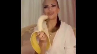Лучшие Приколы  ДЕВУШКА С БАНАНОМ VINE