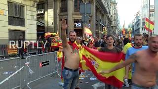 Spain: Unionist protesters give Nazi salutes during Barcelona anti-independence rally