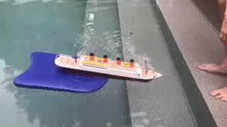 LEGO titanic sinking 2