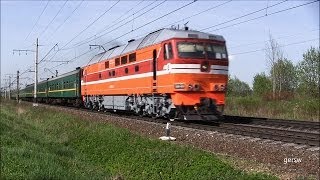 Тепловоз ТЭП70-0359 с поездом Санкт-Петербург — Кишинёв