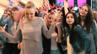 Флешмоб Егора Крида на песню «Будильник» на Times Square в VEGAS Крокус Сити