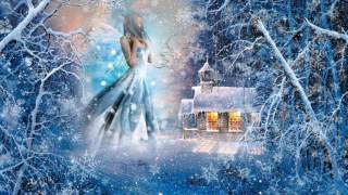 Футаж Мотыльками снег летает и кружится над землей HD
