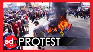 Migrant Belongings BURNED in Chile Protest