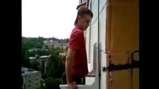 Экстремальная  установка кондиционера.