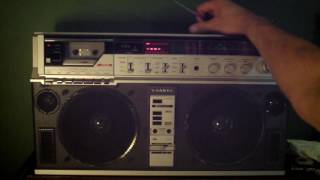 SANYO MX-650K ** HUGE LOUD BOOMBOX!!  Great sound!! =)