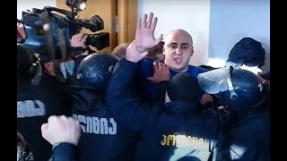 Арест лидера оппозиции в Грузии - повторение истории с Навальным в России