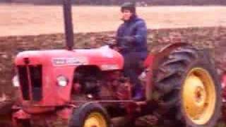 David Brown 880 Plowing