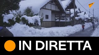 Il #Giappone è stato travolto dalla neve