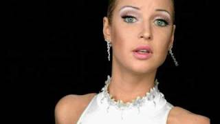 Анастасия Волочкова «Моя хризантема»