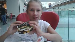Заказываю Танкобургер в Burger King. Мне дали код для игры World of Tanks!
