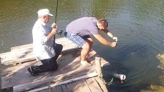СЛОВИЛИ ТОЛСТОЛОБА НА 10 КГ НА ДРАЧ!!!