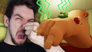 GIANT SMELLY FEET!