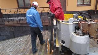 Установка стеклопакетов при помощи автовышки 15 метров