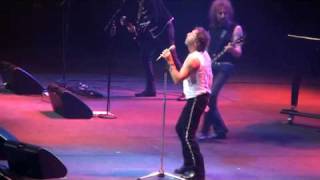 Bad Company "Movin' On" Live at the MEN Arena Manchester 02 April 2010