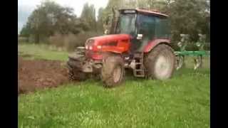 Belarus MTZ 1523.4 ploughing with 5 furrow Pietro Moro