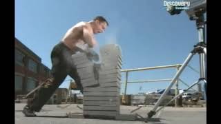 Тамешивари. Киокушинкай кратэ. Замедленная съёмка.