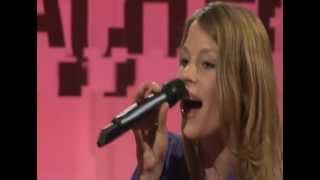 Anna Rossinelli bei Aeschbacher