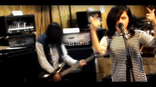 Justin Bieber - Love Yourself - Cover Pop Punk Rock By Jeje GuitarAddict feat. Tika Nistia