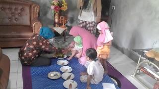 Pelaksanaan adat perempuan di sunat di Manado
