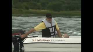 Стеклопластиковая лодка LAKER 410 + мотор NISSAN MARINE 15