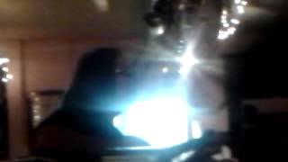 Gekke griek speelt gitaar