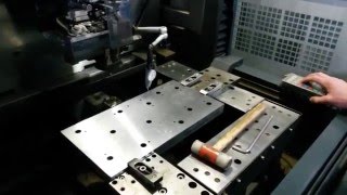 SODICK AQ537L  УСТАНОВКА ДЕТАЛЯ НА ТАБЛО СТАНКА, PARÇA BAĞLANIŞI