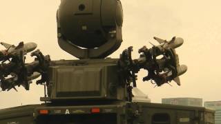 HMS Ocean and surface-to-air missile launchers in London |HD|