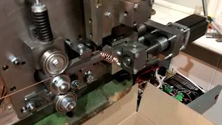 самодельный настольный пружинно-навивочный станок cnc-wire-bending-homemade machine
