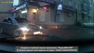 Перекрыл проезд и кинулся со стволом на водителя который просил подвинуться