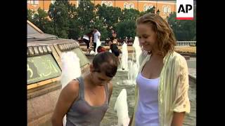 Moscow swelters as summer temperatures soar