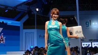 TGS 2012 gloops on stage with Team A & Team B