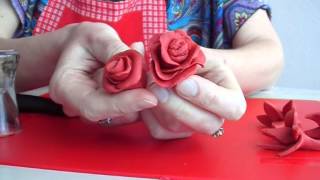 Как сделать цветы из сахарной мастики для украшения торта?
