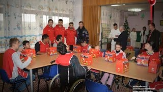 Shkëndija ndan pako për fëmijët me nevoja të posaçme (26.12.2014)