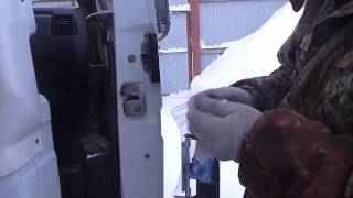 Как поменять ручку двери на газель