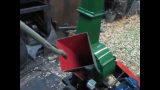 Измельчитель веток. wood shredder