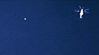 UFO - '''ABOVE HELICOPTER''' (DAYLIGHT) - Melbourne Australia.