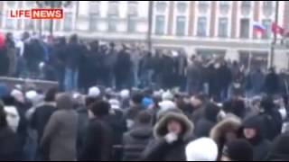 ФАНАТЫ бьют ХАЧЕЙ!!!!