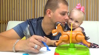 ЧЕЛЛЕНДЖ с папой Бешеная лошадь!!! Challenge crazy rodeo entertainment for children
