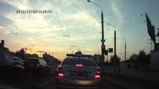 Невнимательным водителям часто приходится платить за проезд перекрестка в Гродно