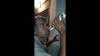 Бутылку водки залпом