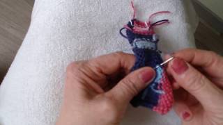 Tricoter du jacquard avec le chariot intarsia sur machine LK 150