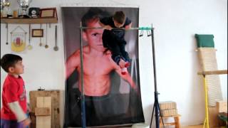 some muscleup with t-shirt of Barstarzz !