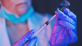 «Противоположности» с Оксаной Бойко: ВАКЦИНА ОТ БЕЗУМИЯ? / Вирусолог Пётр Чумаков о лечении COVID-19