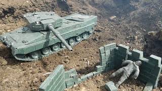 танк Leopard 2А4 из пластилина полный Фарш